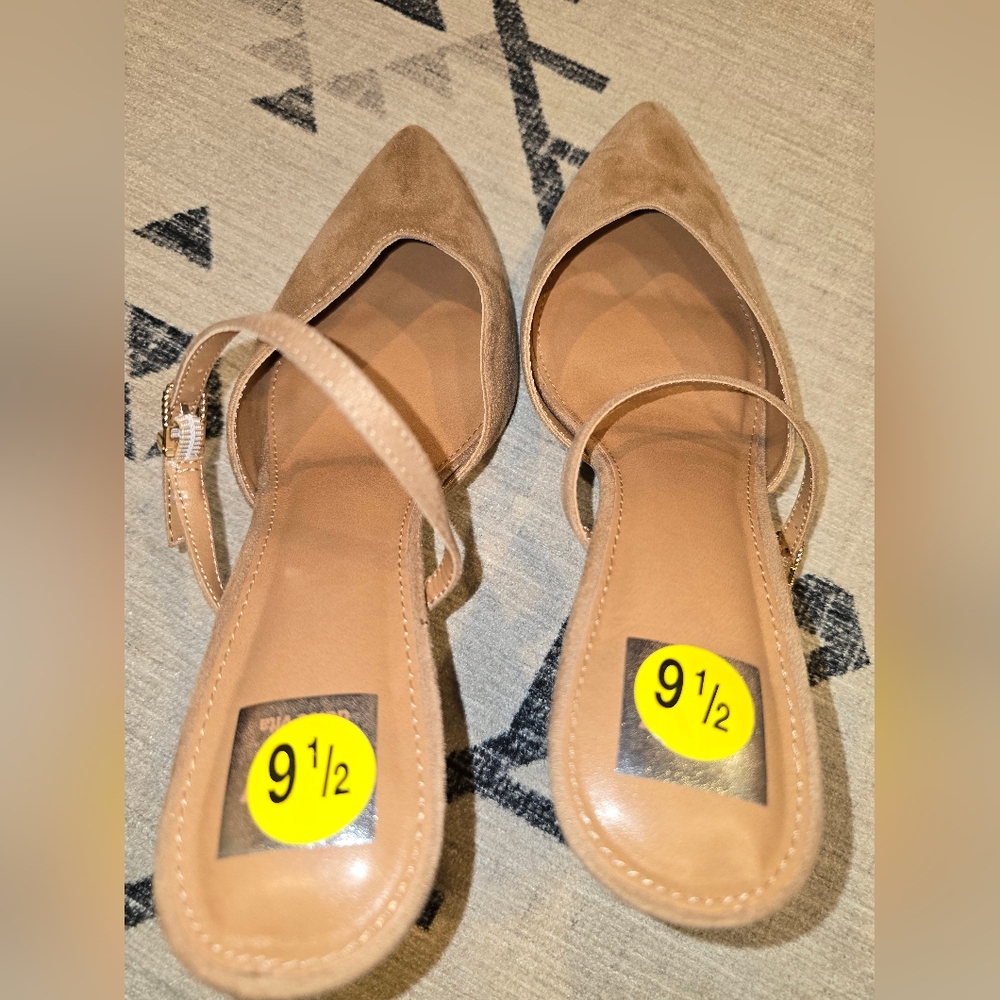 DV by Dolce Vita Women's Elley Buckle Strap Two Piece Pumps tan camel 9.5 - Picture 5 of 10